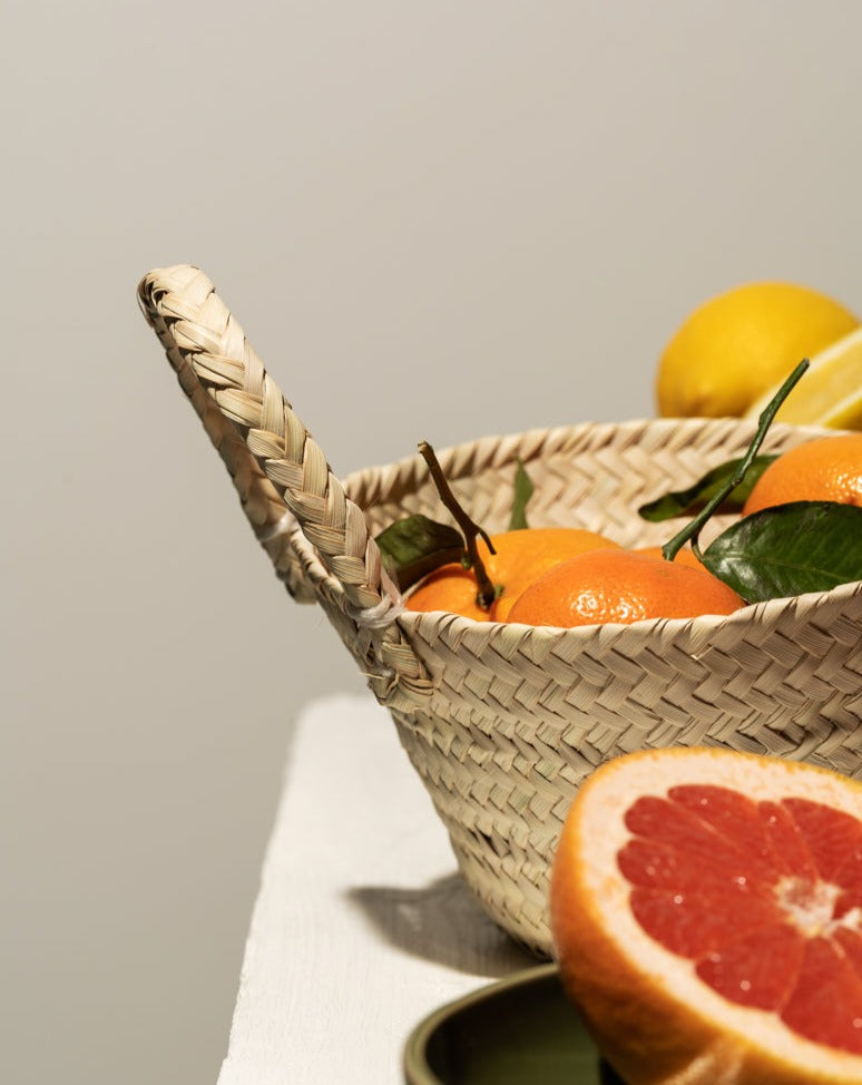 HANDMADE, BASKET, STORAGE BASKET, PALM LEAF FIBER, FRUIT BASKET, TOWELS BASKET, COUFFIN, PANIER À PAIN, PANIER À RANGEMENT, , gharyan stoneware, ethically made, ethique, fair trade, commerce équitable