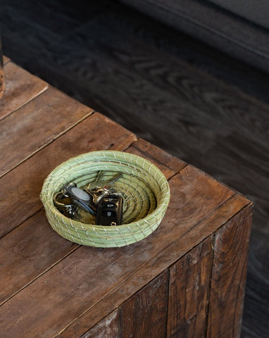 HANDMADE, BASKET, STORAGE BASKET, WICKER BASKET, FRUIT BASKET, TOWELS BASKET, PANIER EN OSIER, COUFFIN, PANIER À PAIN, PANIER À RANGEMENT, vide poche, gharyan stoneware, ethically made, ethique, fair trade, commerce équitable